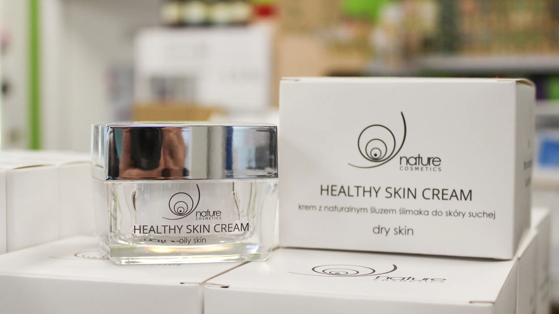 Kremy do twarzy z czystym śluzem ślimaka - Nature Cosmetics